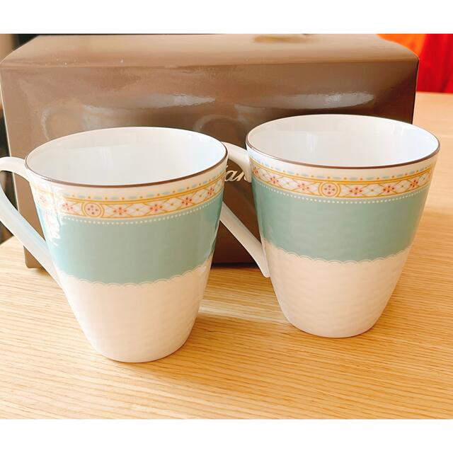 Noritake(ノリタケ)のノリタケ食器 ハミングブルー マグカップ2個セット インテリア/住まい/日用品のキッチン/食器(グラス/カップ)の商品写真