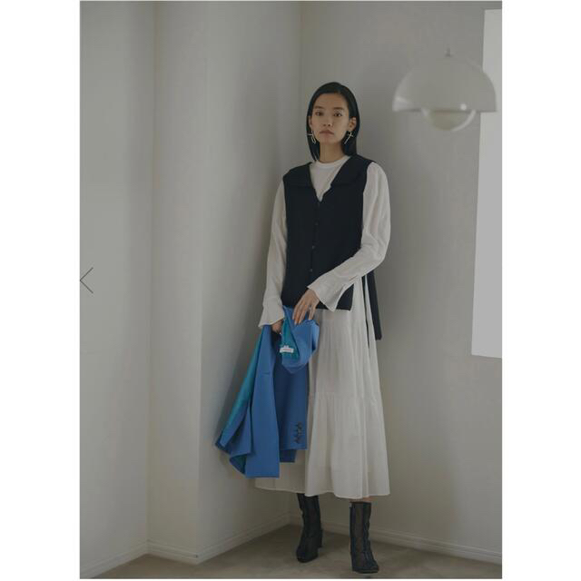 Ameri VINTAGE(アメリヴィンテージ)のCOLLAR KNIT VEST WITH DRESS レディースのワンピース(ロングワンピース/マキシワンピース)の商品写真