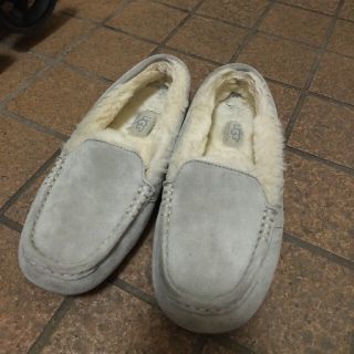 アグ(UGG)のUGG　23センチ(スリッポン/モカシン)