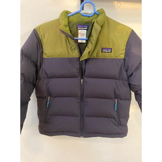 patagonia(パタゴニア)のパタゴニア　キッズ　ダウン　ボーイズM キッズ/ベビー/マタニティのキッズ服男の子用(90cm~)(ジャケット/上着)の商品写真