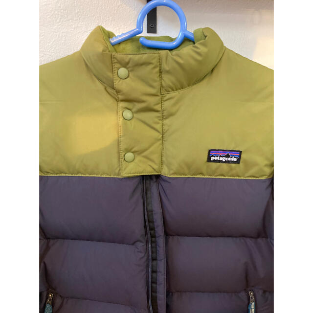 patagonia(パタゴニア)のパタゴニア　キッズ　ダウン　ボーイズM キッズ/ベビー/マタニティのキッズ服男の子用(90cm~)(ジャケット/上着)の商品写真