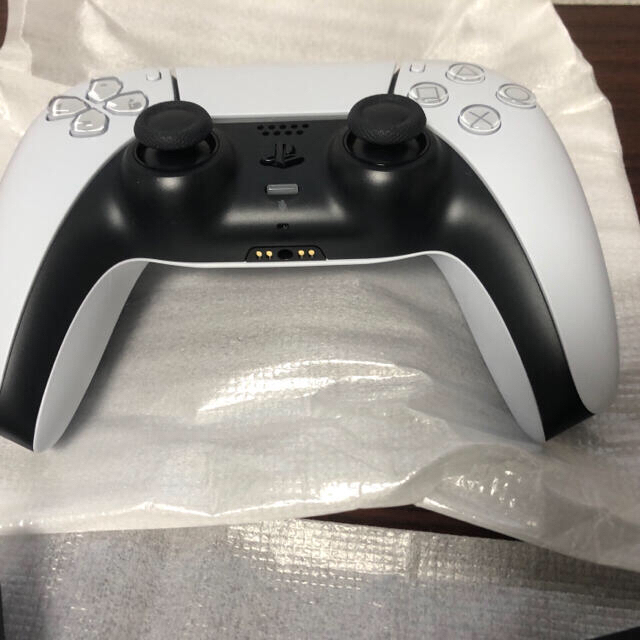 PlayStation(プレイステーション)の10点おまけ付き　PlayStation 5 (CFI-1100B01) エンタメ/ホビーのゲームソフト/ゲーム機本体(家庭用ゲーム機本体)の商品写真