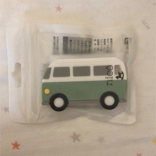 コンビミニ(Combi mini)の《新品未使用》《未開封》nico レトロバス歯固め(知育玩具)