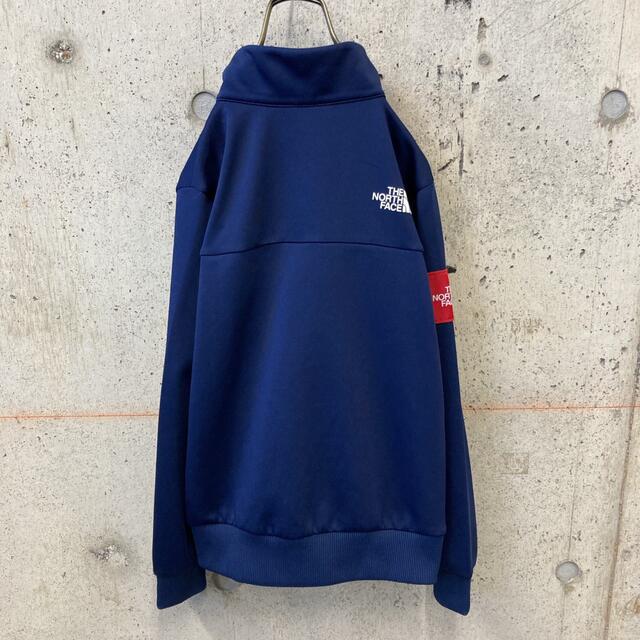 THE NORTH FACE(ザノースフェイス)のノースフェイス 　ジャージ　ネイビー　ビックロゴ  キッズ140 キッズ/ベビー/マタニティのキッズ服男の子用(90cm~)(ジャケット/上着)の商品写真