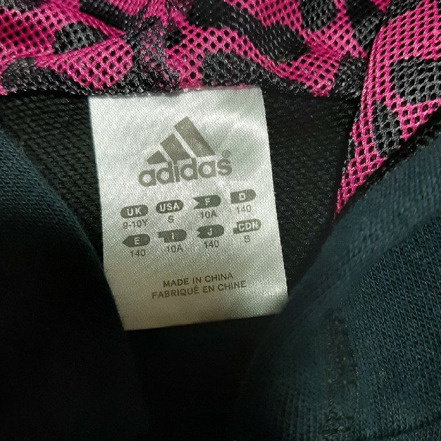 adidas(アディダス)の☆値下げ☆　アディダスガール　スウェットジャージ上下セット　130.140センチ キッズ/ベビー/マタニティのキッズ服女の子用(90cm~)(その他)の商品写真