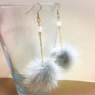 ファーピアス★グレー♥現品限り!!(ピアス)