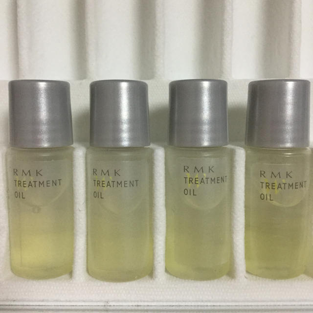 RMK(アールエムケー)のRMK ダブルトリートメントオイル 4本 コスメ/美容のスキンケア/基礎化粧品(フェイスオイル/バーム)の商品写真