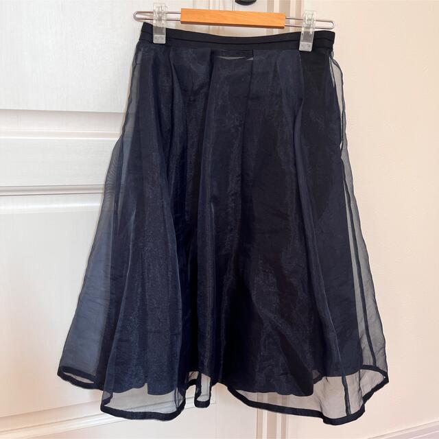 ROPE’(ロペ)のロペ　ネイビー　チュールスカート レディースのスカート(ひざ丈スカート)の商品写真