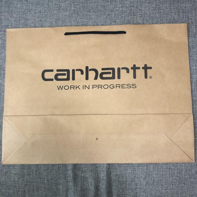 carhartt(カーハート)のCarhartt紙袋 Carharttショッパー ショップ袋 レディースのバッグ(ショップ袋)の商品写真