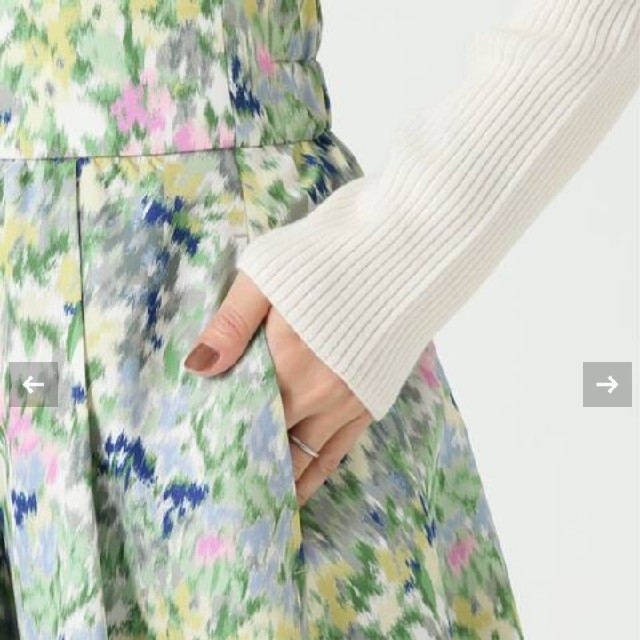 印象のデザイン IENA かすれフラワー ギャザースカート サックスブルー