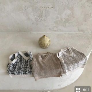 プティマイン(petit main)の韓国子供服　the lala knit vest ベージュ　S(ニット)