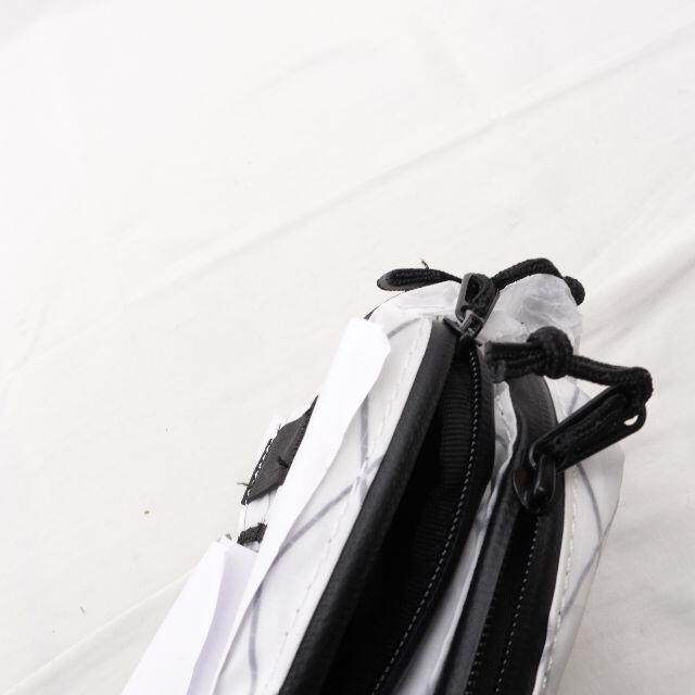 CHROME(クローム)のCHROME クローム　ウエストポーチ　メンズ　ホワイト メンズのバッグ(ウエストポーチ)の商品写真