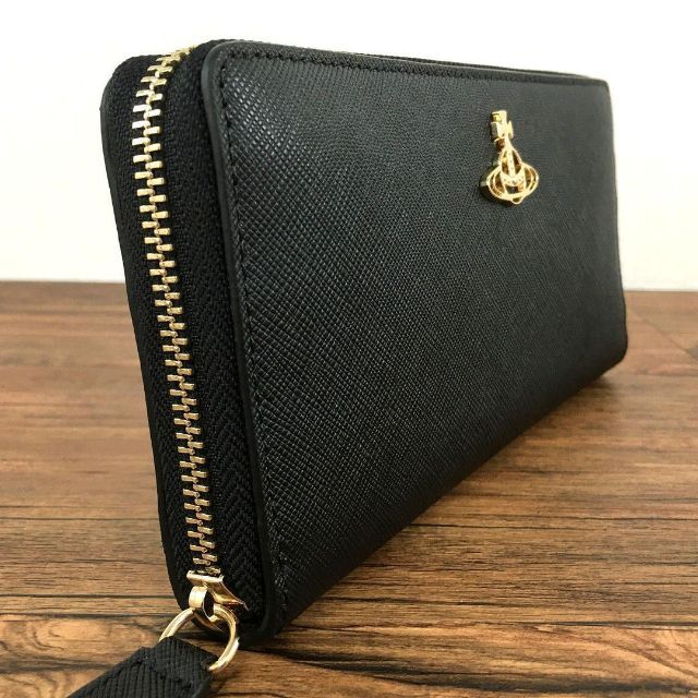 未使用品 Vivienne Westwood 長財布 ブラック 箱付き 106