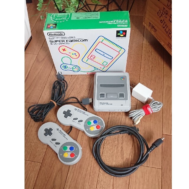 【美品】Nintendo 本体 ニンテンドークラシックミニ スーパーファミコン