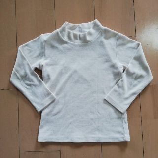 ユニクロ(UNIQLO)のユニクロ タートルネック フリース 白(Tシャツ/カットソー)