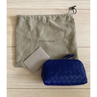 ボッテガヴェネタ(Bottega Veneta)の未使用　BOTTEGA VENETA ポーチ 化粧ポーチ レザー 青 ブルー(ポーチ)