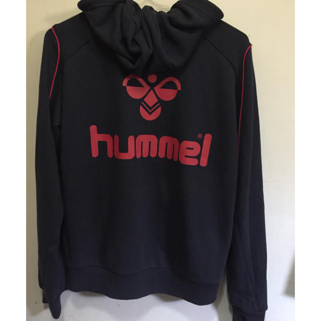 hummel(ヒュンメル)のhummel パーカー スポーツ/アウトドアのサッカー/フットサル(ウェア)の商品写真