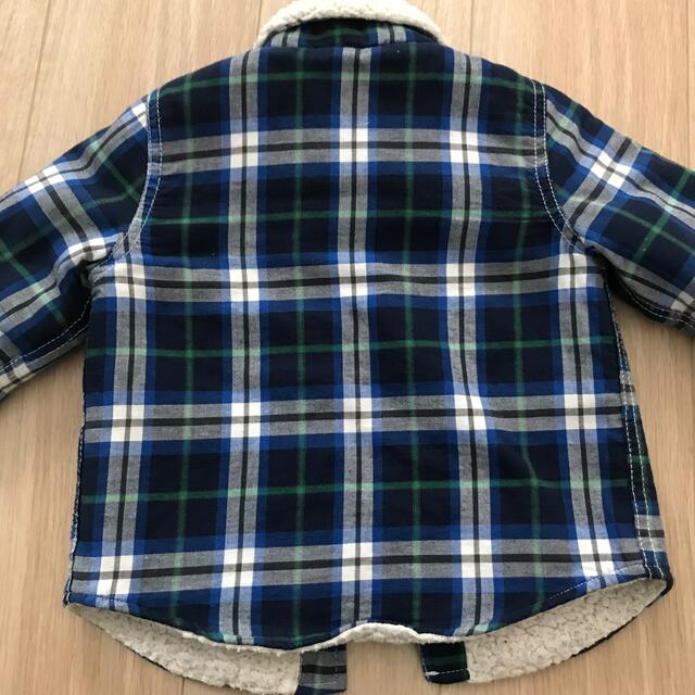 babyGAP(ベビーギャップ)のbaby Gap ボアチェックアウター　90 キッズ/ベビー/マタニティのキッズ服男の子用(90cm~)(ジャケット/上着)の商品写真