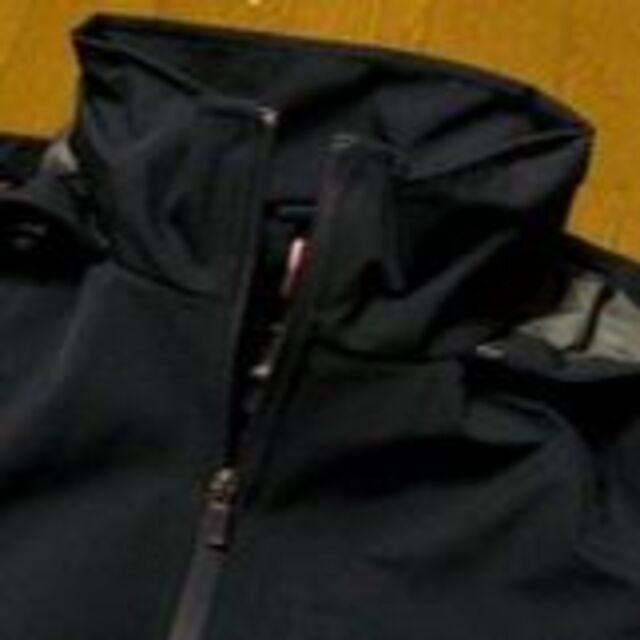 TOMMY HILFIGER(トミーヒルフィガー)の新品未使用 トミーヒルフィガー海外限定 メンズのジャケット/アウター(ナイロンジャケット)の商品写真