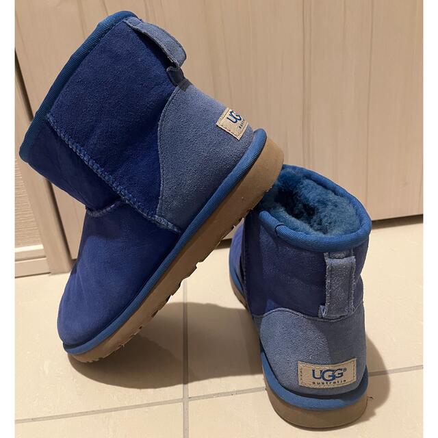 UGG(アグ)のUGG ショート　ブルー　25cm US8 箱なし　 レディースの靴/シューズ(ブーツ)の商品写真