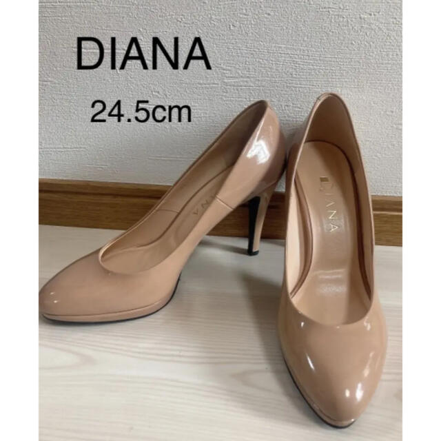 DIANA(ダイアナ)のDIANAパンプス ハイヒール ベージュ(ピンクエナメル)24.5cm レディースの靴/シューズ(ハイヒール/パンプス)の商品写真
