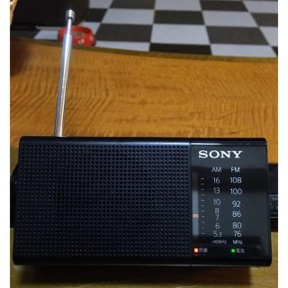 ソニー(SONY)のSONY ICF-P36 ポータブルラジオ　AMFM 単三電池2本式(ラジオ)