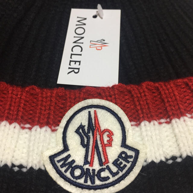 MONCLER(モンクレール)の新品！モンクレール ニット帽 レディースの帽子(ニット帽/ビーニー)の商品写真