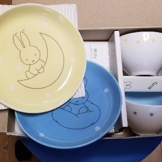 ディズニー(Disney)の新品♥️MIFFYお茶碗&お皿セット(プレート/茶碗)