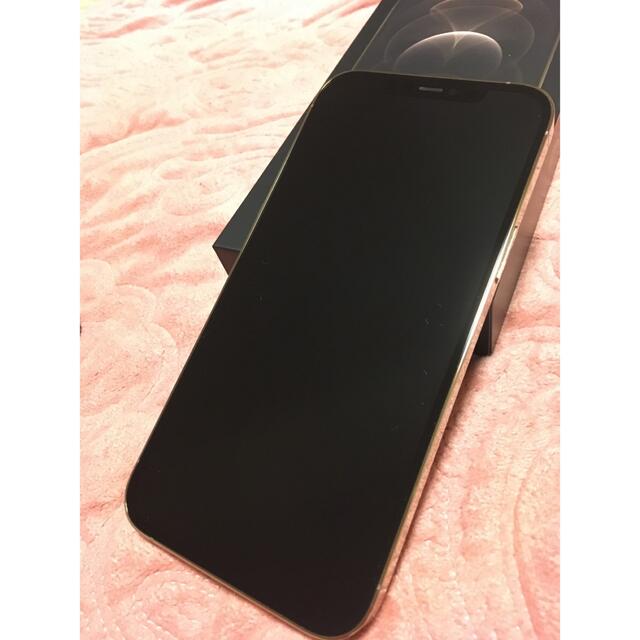 Apple(アップル)のiPhone12 Pro Max(128GB)SIMフリー GOLD スマホ/家電/カメラのスマートフォン/携帯電話(スマートフォン本体)の商品写真