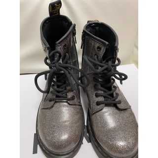 ドクターマーチン(Dr.Martens)のドクターマーチン　キッズ　ブーツ　シルバー　ラメ　グレー　子供(ブーツ)