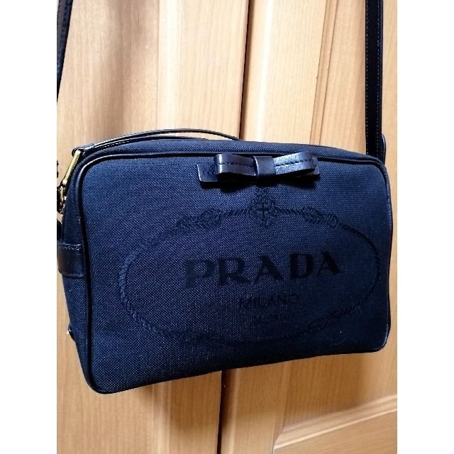 ポイント10倍】 PRADA 【値下げ】PRADAリボンショルダーバッグ