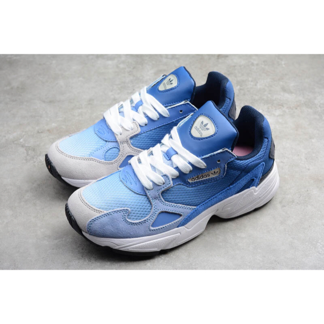 adidas - アディダススニーカー ファルコン EE5104の通販 by adidas - アディダススニーカー ファルコン EE5104の通販 by