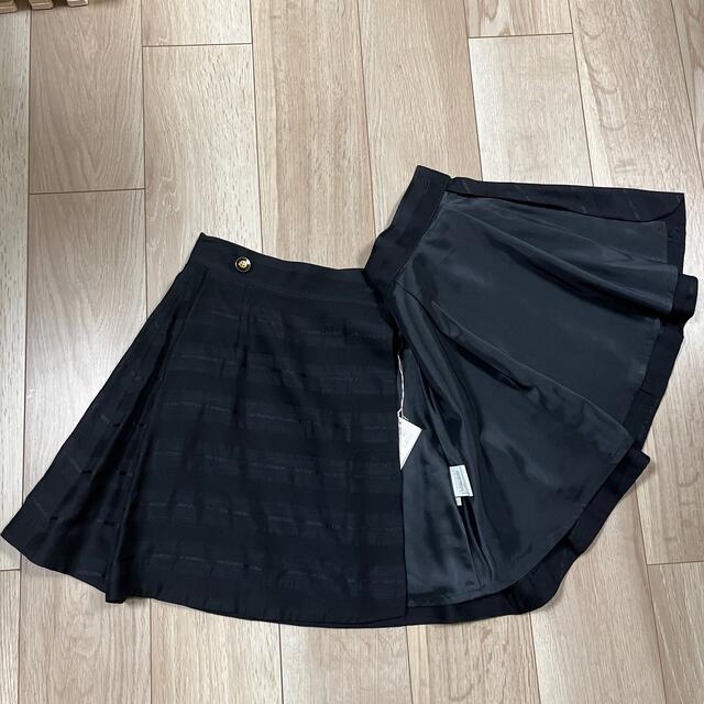 UNTITLED(アンタイトル)の⭐︎新品⭐︎ アンタイトル　黒のミニスカート レディースのスカート(ミニスカート)の商品写真