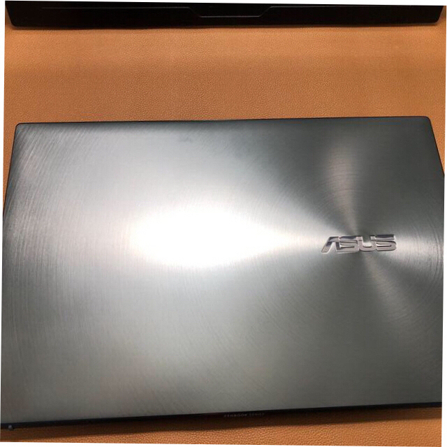 ASUS(エイスース)の有機EL ディスプレイ　ASUS ZenBook13ノートPC スマホ/家電/カメラのPC/タブレット(ノートPC)の商品写真