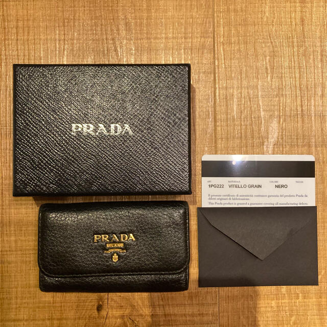 極美品】PRADA プラダ キーケース 6連 競売 noxcapital.de