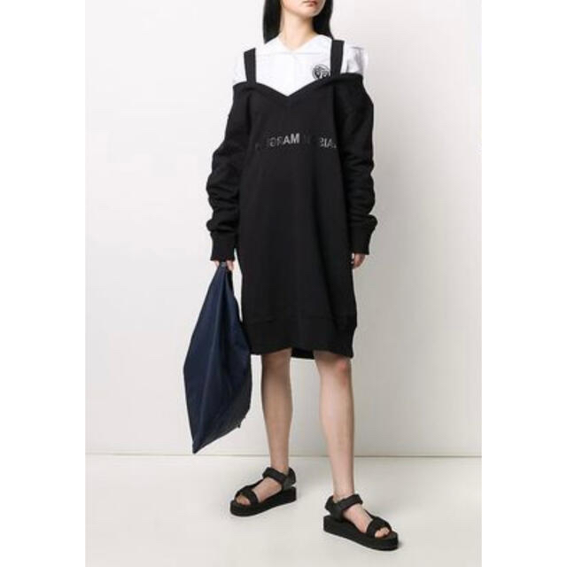 新品】MM6 MaisonMargiela ブラック スウェットワンピース ひざ 新品】MM6 MaisonMargiela ブラック スウェットワンピース ひざ