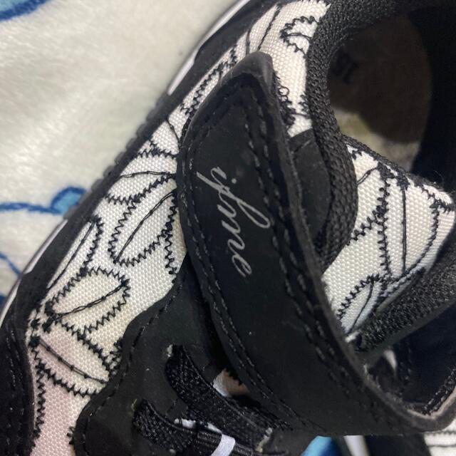 イフミー　カラン　刺繍スニーカー　15cm キッズ/ベビー/マタニティのキッズ靴/シューズ(15cm~)(スニーカー)の商品写真