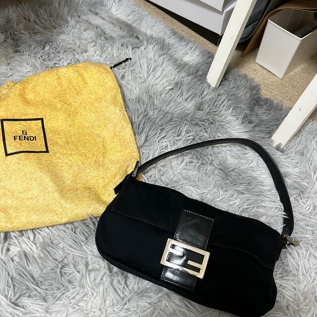 FENDI フェンディ マンマバケット ナイロン