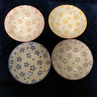 桜柄の小皿　取り皿　4色セット(食器)