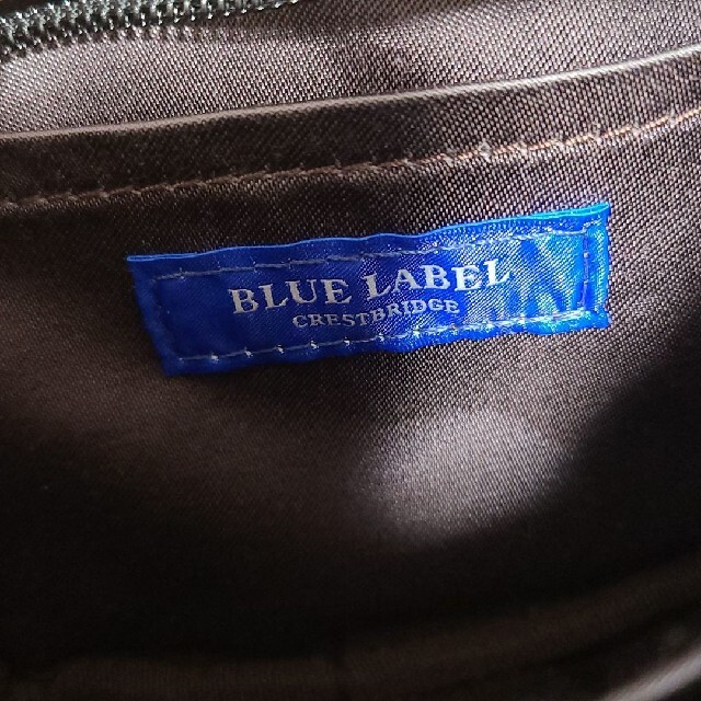 BURBERRY BLUE LABEL(バーバリーブルーレーベル)のBLUE LABEL CRESTBRIDGE　ポーチ　ブルーレーベル レディースのファッション小物(ポーチ)の商品写真