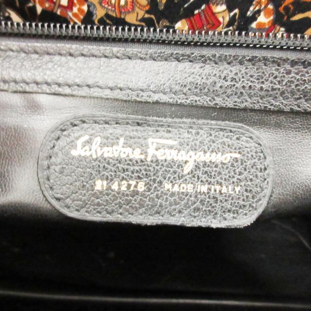 Salvatore Ferragamo(サルヴァトーレフェラガモ)のサルバトーレフェラガモ ビジネスバッグ 黒 メンズのバッグ(ビジネスバッグ)の商品写真