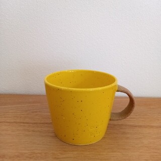 アクタス(ACTUS)の陶器　マグカップ(グラス/カップ)