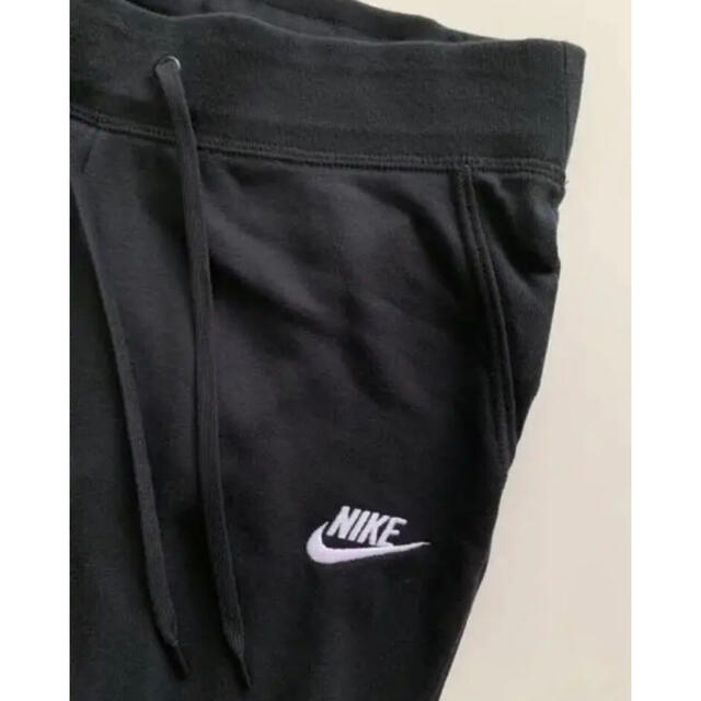 NIKE(ナイキ)の新品　NIKE ナイキ　スウェットパーカー　スウェットパンツ　上下セット レディースのトップス(パーカー)の商品写真