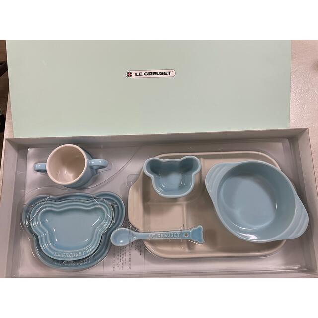 LE CREUSET(ルクルーゼ)の【新品未使用品】ル・クルーゼベビー　食器7点セット キッズ/ベビー/マタニティの授乳/お食事用品(離乳食器セット)の商品写真