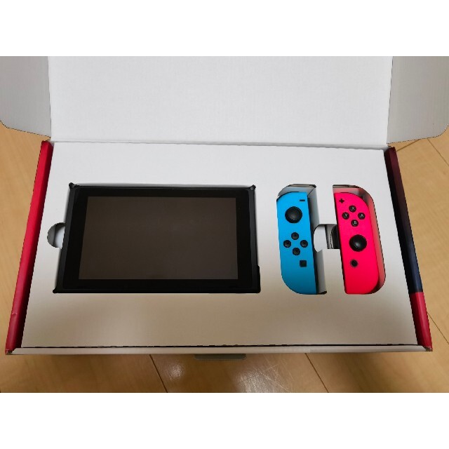 Nintendo Switch JOY-CON(L) ネオンブルー/(R) ネオ エンタメ/ホビーのゲームソフト/ゲーム機本体(家庭用ゲーム機本体)の商品写真