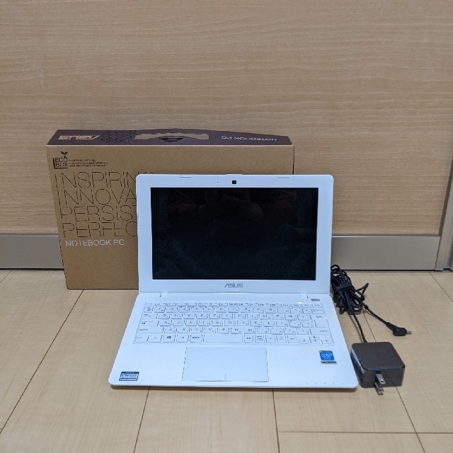 PC/タブレットASUS ノートパソコン X200m