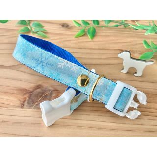 犬　首輪　雪の結晶　ウォーターブルー×ブルー　小型犬　ハンドメイド(リード/首輪)