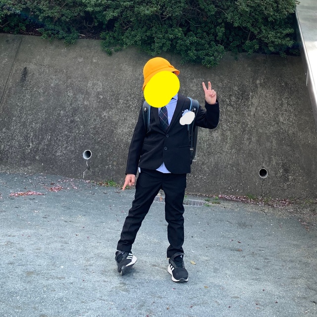 H&M(エイチアンドエム)の【110ｾﾝﾁ】セレモニースーツ【H&M】 キッズ/ベビー/マタニティのキッズ服男の子用(90cm~)(ドレス/フォーマル)の商品写真