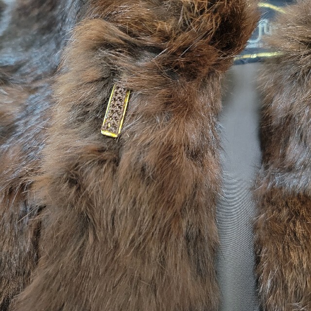 希少>Lupian furs ルピアンファーズ 毛皮 コート リアルファーの 希少>Lupian furs ルピアンファーズ 毛皮 コート リアルファーの