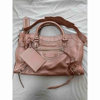 バレンシアガバッグ(BALENCIAGA BAG)の未使用品！バレンシアガ　ザ　シティ　パールピンク(ハンドバッグ)